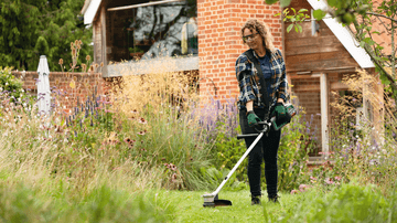 Trimming of medium- to larger-sized gardens